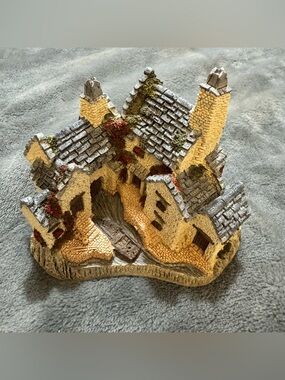 Hand-Painted Yellow Cottage Holiday Accent Decor